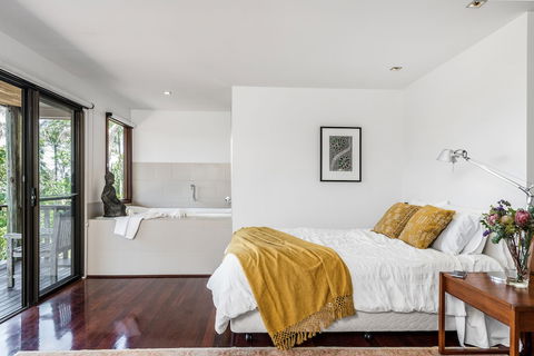 Your Luxury Escape - Cedar View - Tourism Brisbane 6