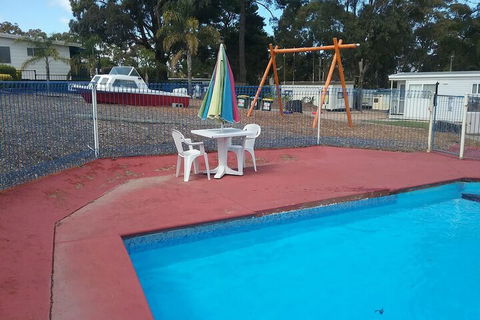 Lakes Caravilla Caravan Park - Tourism Brisbane 6