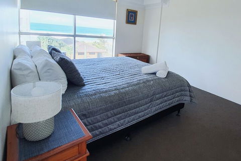Surfers Chalet - Brisbane Tourism 6