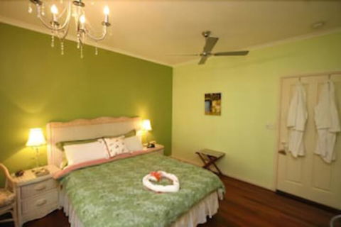Noosa Country House - Brisbane Tourism 5