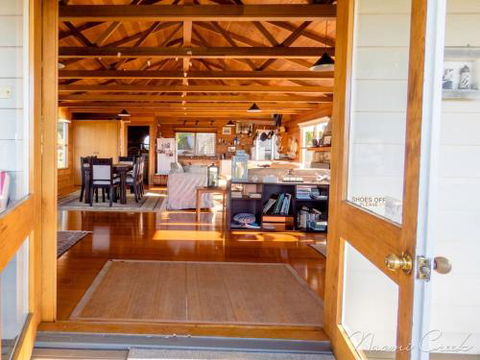 Palana Beach House - Brisbane Tourism 4