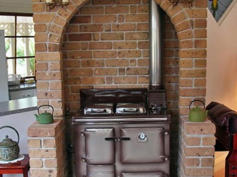 Mount Roland Country Lodge - Tourism Brisbane 0