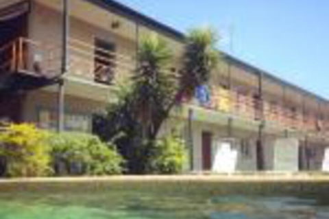 Lazy Duck Hostel - Brisbane Tourism 0