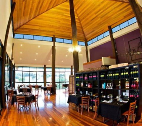 Oceanview Estate Vineyard Cottages - Tourism Brisbane 3