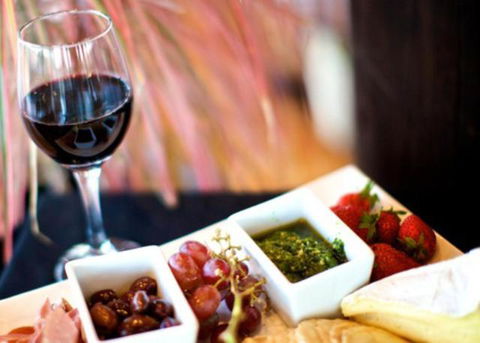 Oceanview Estate Vineyard Cottages - Tourism Brisbane 1