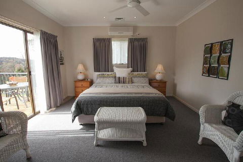 Batemans Bay Manor - Tourism Brisbane 5