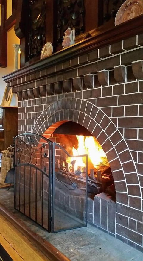 Petersons Armidale Winery & Guesthouse - Tourism Brisbane 3