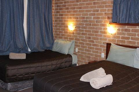 Acacia Motor Inn Armidale - Tourism Brisbane 3