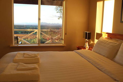 The Sleeping Lady Private Retreat - Tourism Brisbane 7