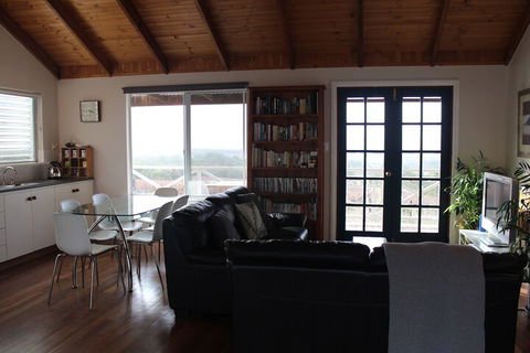 The Sleeping Lady Private Retreat - Tourism Brisbane 5