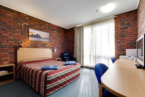 Enfield Motor Inn - Brisbane Tourism 6