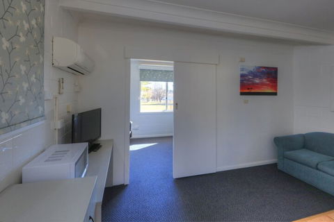 Glen Innes Motel - Tourism Brisbane 4