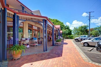 Treetops Seaview Montville - Brisbane Tourism 2