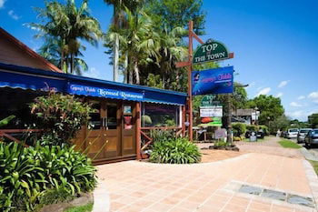 Treetops Seaview Montville - Brisbane Tourism 3