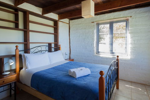 Bombina Cottages - Tourism Brisbane 6