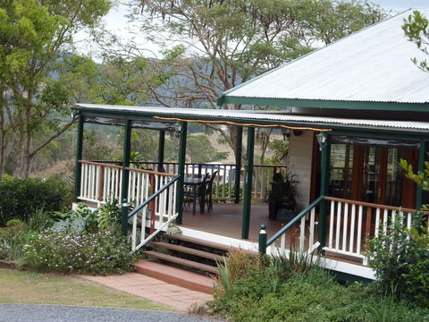Amamoor Homestead B&B And Country Cottages - Brisbane Tourism 1