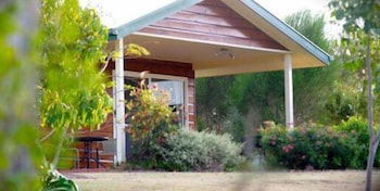Amamoor Homestead B&B And Country Cottages - Brisbane Tourism 0