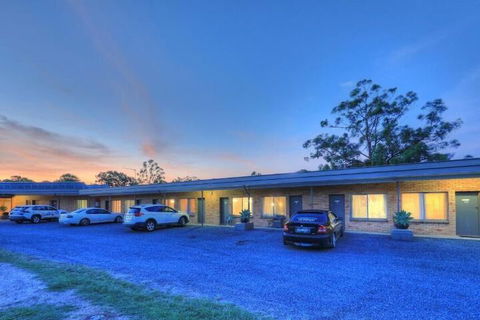 Hilldrop Motor Inn - Tourism Brisbane 2