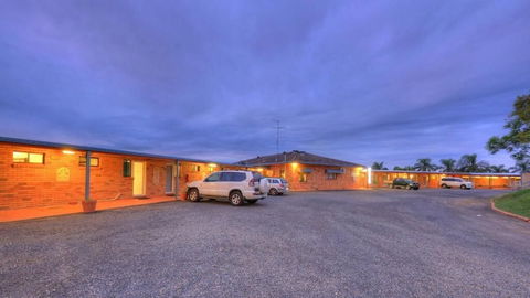 Jacaranda Motor Lodge - Brisbane Tourism 5
