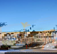 Limani Port Lincoln - Brisbane 4u