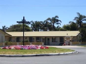 Lakes Entrance Holiday Units - Brisbane Tourism 2