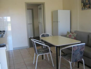Lakes Entrance Holiday Units - Brisbane Tourism 5