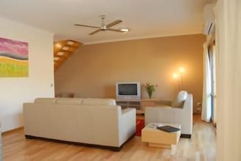 The Lakes Apartments - Brisbane Tourism 2