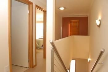 The Lakes Apartments - Brisbane Tourism 0