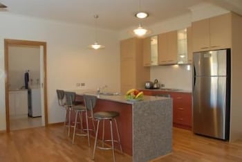 The Lakes Apartments - Brisbane Tourism 5