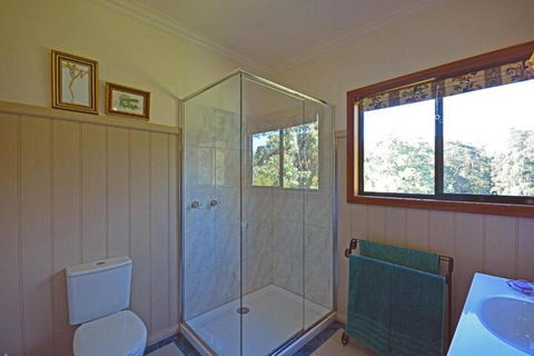 Araluen Park Cottages - Tourism Brisbane 5