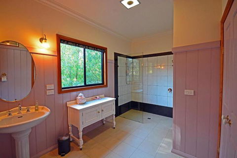 Araluen Park Cottages - Tourism Brisbane 2