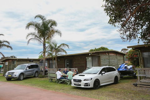 Lazy Acre Log Cabins - Tourism Brisbane 5