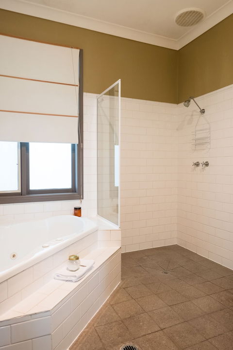 Clonmara Country House & Cottages - Tourism Brisbane 5