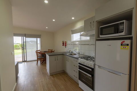 Gum Tree Caravan Park - Tourism Brisbane 7