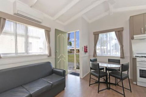 Gum Tree Caravan Park - Tourism Brisbane 3