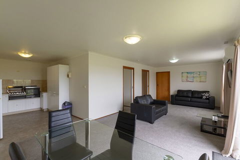 Gum Tree Caravan Park - Tourism Brisbane 2