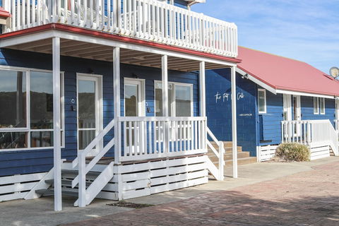 The Port O Call - Brisbane Tourism 0