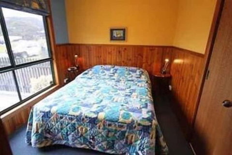 Bicheno's A Plus Apartments - Brisbane Tourism 1