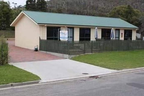 Bicheno's A Plus Apartments - Brisbane Tourism 7