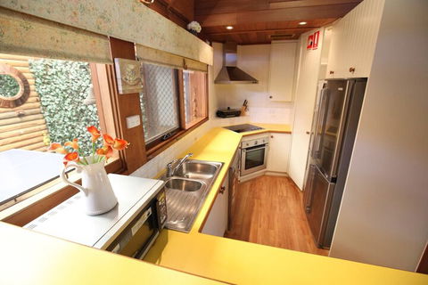 Silverpoint Accommodation - Tourism Brisbane 6
