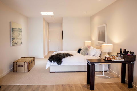 Polperro Villas - Tourism Brisbane 1