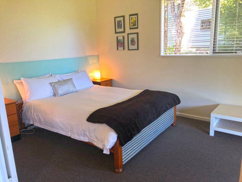Valley Farm Vineyard Cottages - Tourism Brisbane 5