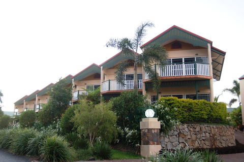 Tinaroo Lake Resort - Tourism Brisbane 1