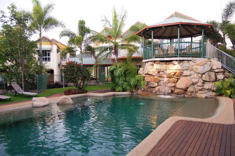 Tinaroo Lake Resort - Tourism Brisbane 6