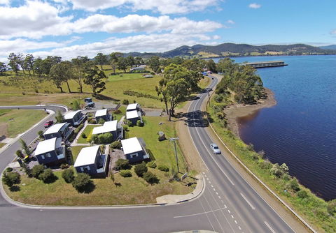 Port Huon Cottages - Tourism Brisbane 0