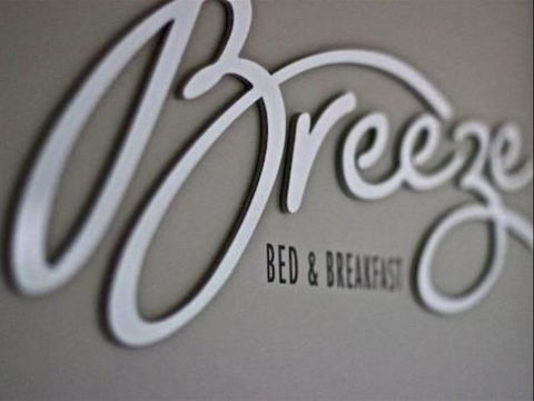 Breeze Bed & Breakfast - Tourism Brisbane 3