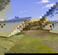 Giants Table and Cottages - Brisbane 4u