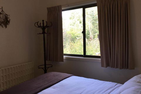 The Ledge Holiday House - Brisbane Tourism 7