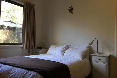 The Ledge Holiday House - Brisbane Tourism 3