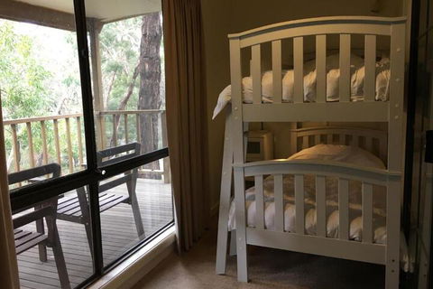 The Ledge Holiday House - Brisbane Tourism 2